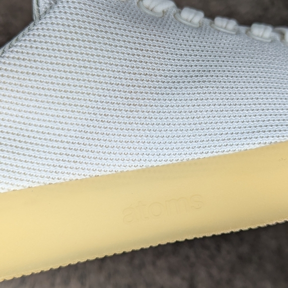 Atoms Model 001 Sneaker Limited Edition Bright White Women's 7 - Picture 8 of 14